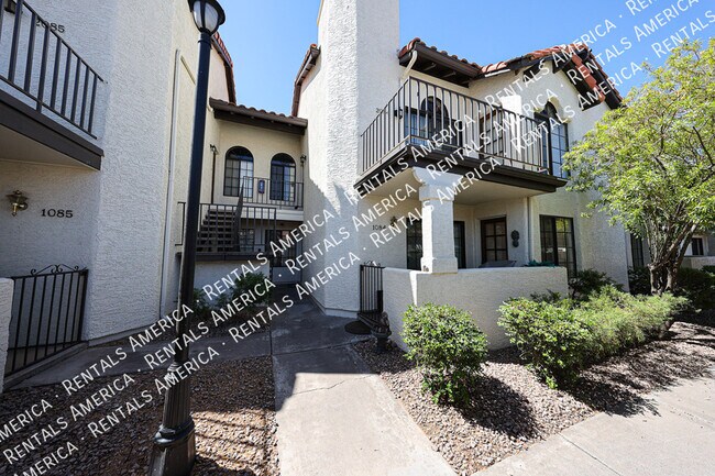Building Photo - 11011 N 92nd St Rental