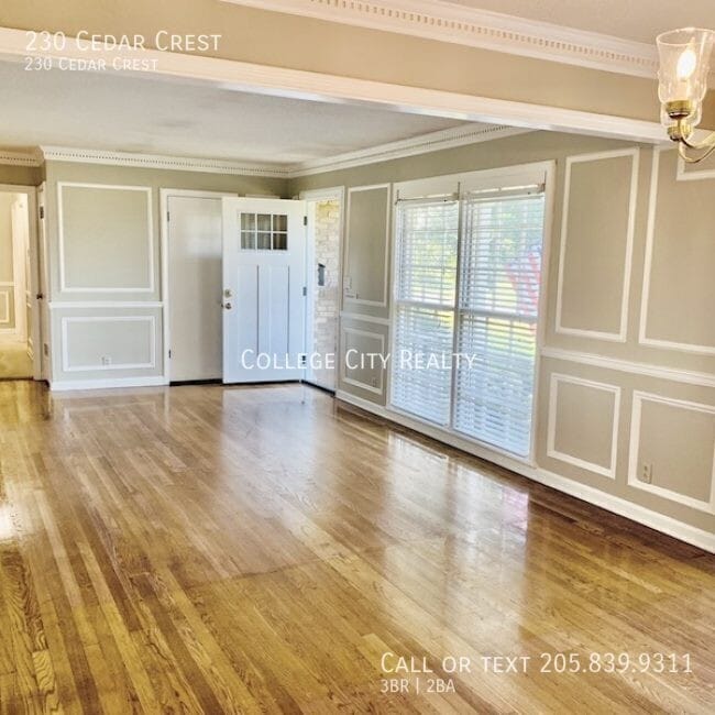 Photo - 230 Cedar Crest