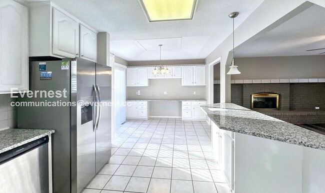 Photo - 7936 N Forest Ave