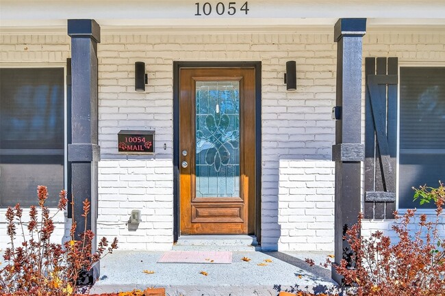 Photo - 10054 Cedardale Dr