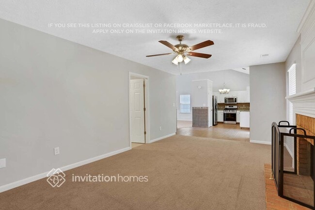 Photo - 1700 Chanson Pl NE