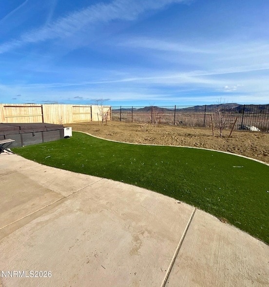 Photo - 8932 Coyote Blf Dr