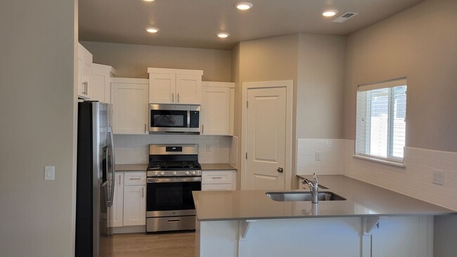 Photo - Cedar City 3 bed | 2 Bath | 2 Car Townhome