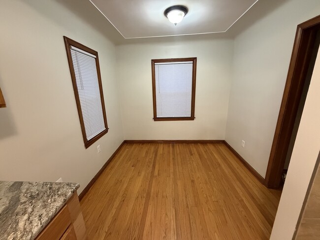 Photo - 14999 Lincoln Ave