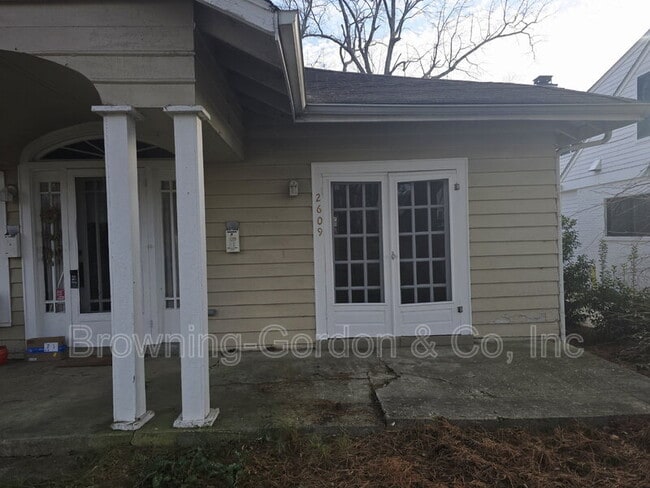 Building Photo - 2609 Sunset Pl Unit B