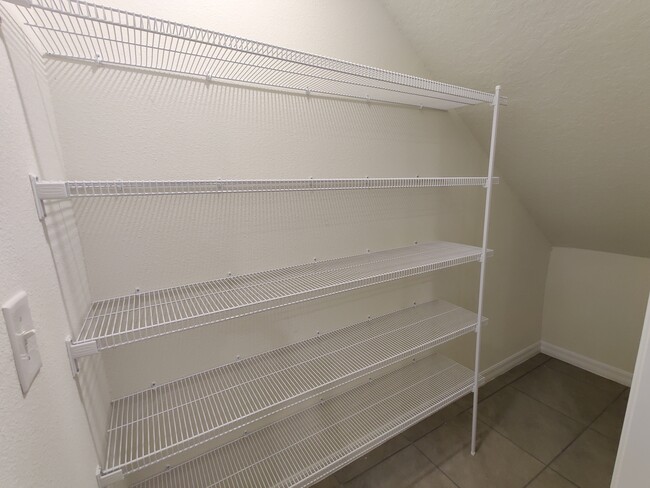 Photo - 423 Whispering Oaks Ct