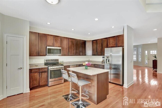 Building Photo - 301 Susquehanna St Rental