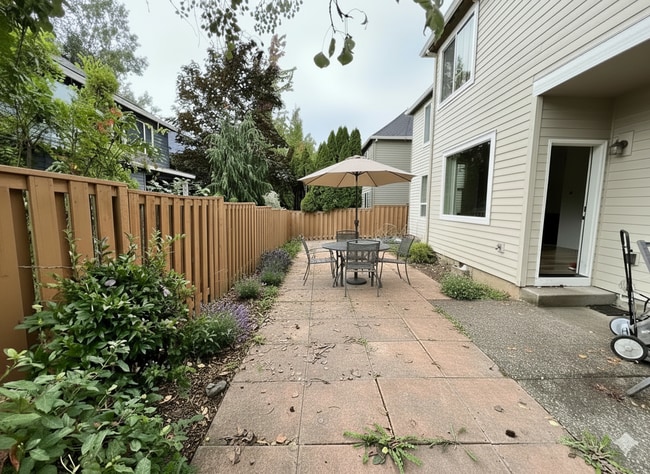 Photo - 5906 NE Skipton St