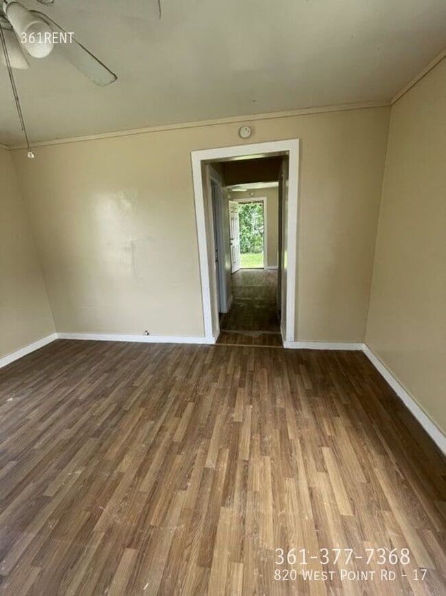 Photo - 820 W Point Rd Unidad 17