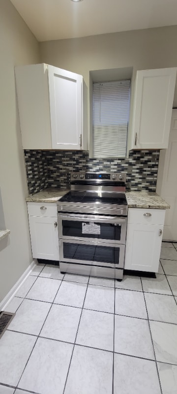 Photo - 5760 Theodosia Ave