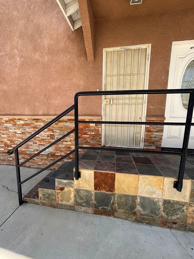 Photo - 414 Firmin St