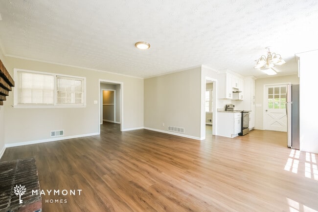 Photo - 4136 Moore Rd