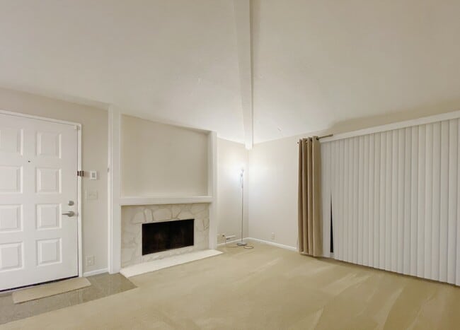 Building Photo - 14625 SW Grayling Ln Rental