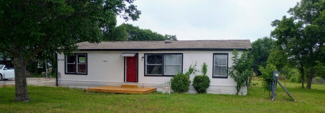 Photo - 8526 CR 392 House