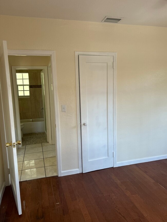 Photo - 327 NW 59th Terrace