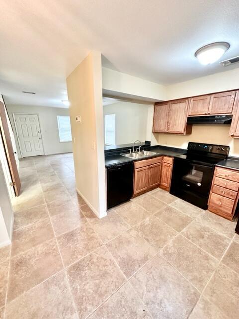 Photo - 696 Tyner St