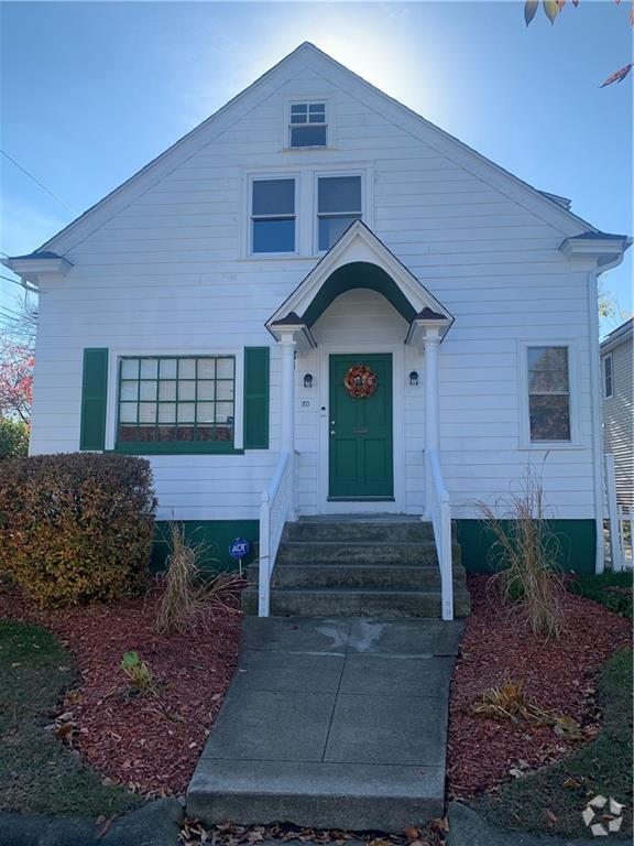 Building Photo - 20 Farm St Rental