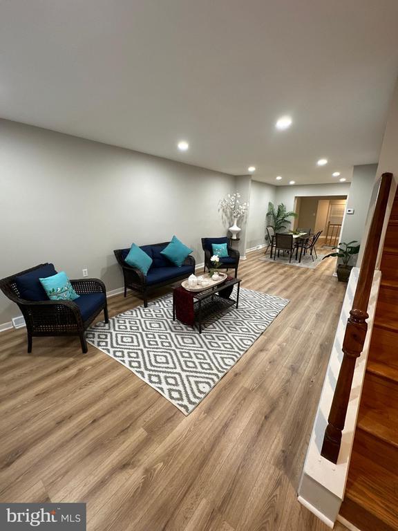 Photo - 6521 Gildar St