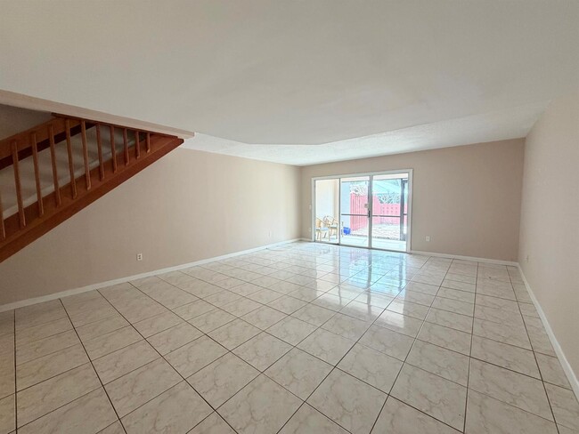 Photo - 5112 Society Pl W