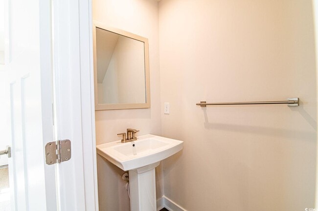 Photo - 2812 Rowyn St