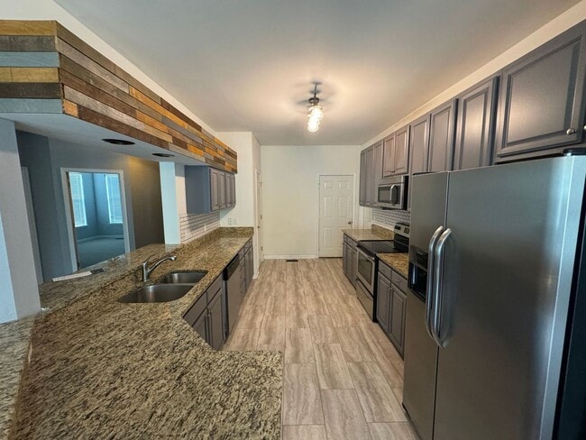 Photo - Beautiful 3 Bedroom Single Family Home nea...