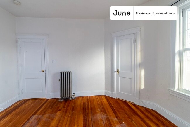 Photo - Room in Shared 4 bed/1 bath home Unit C