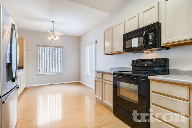 Photo - 633 Golden Eagle Dr