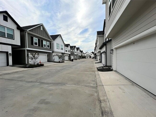 Photo - 6712 Parker Oaks Ln