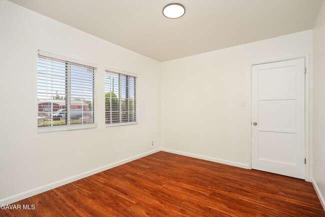 13951 Terra Bella St