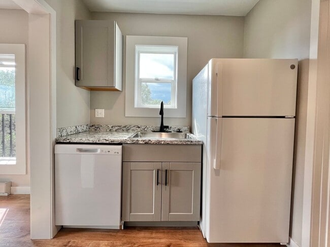 Photo - Dodge Ct (KC-AM) Unit 3