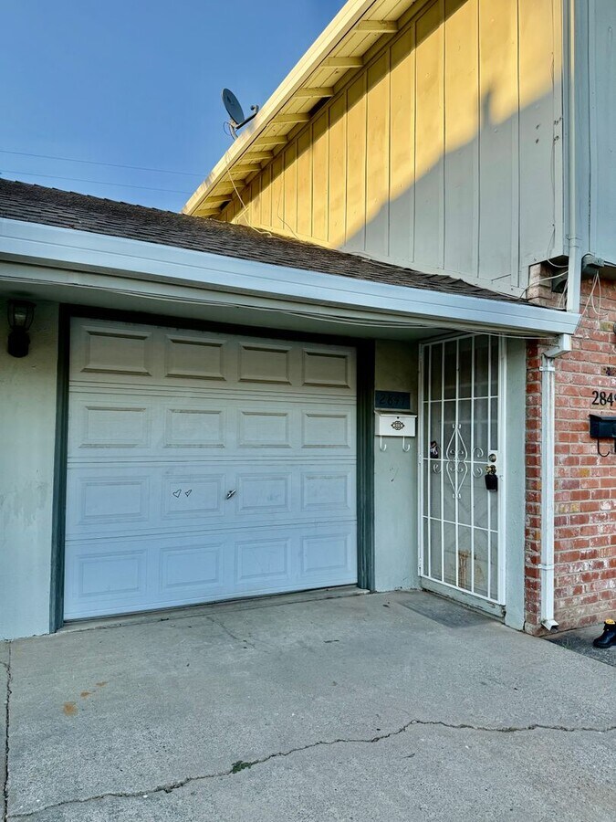 SWEET 2847-2849 # - SWEET 2847-2849 # Apartment Unit 2847