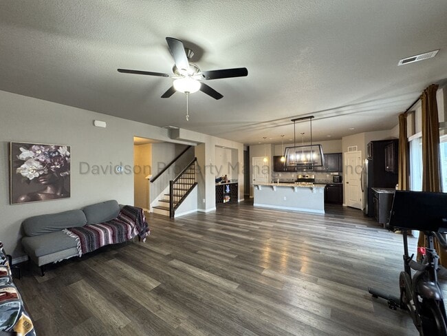 Photo - 10701 Traders Pkwy