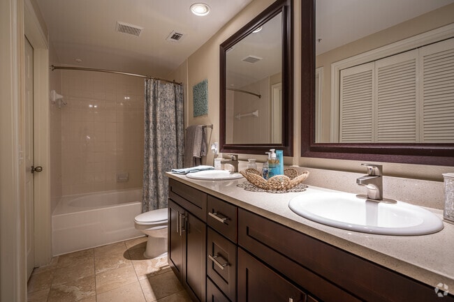 1BR, 1BA - 802SF