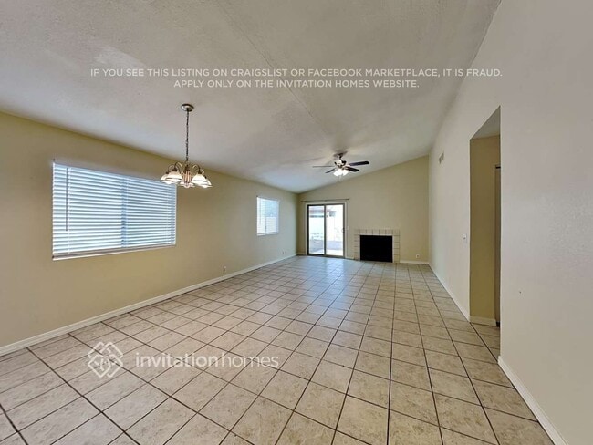 Photo - 10017 N 66th Ave