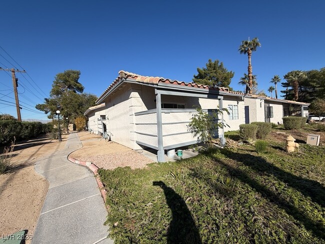 Building Photo - 275 N Lamb Blvd Unit C