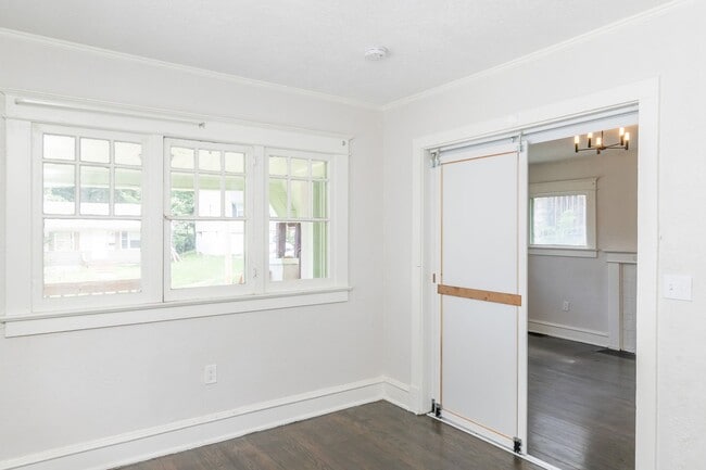 Photo - 2024 E 48th Terrace