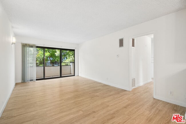 Photo - 7540 Hampton Ave Unit 202