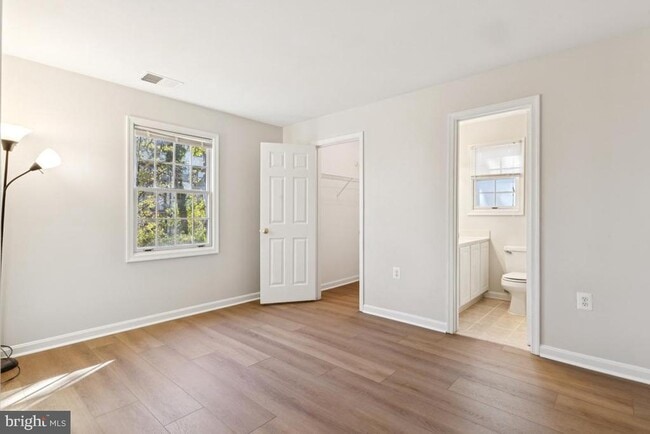 Photo - 108 Westwick Ct Unit 4