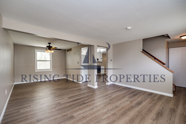 Photo - 5413 Split Rock Dr