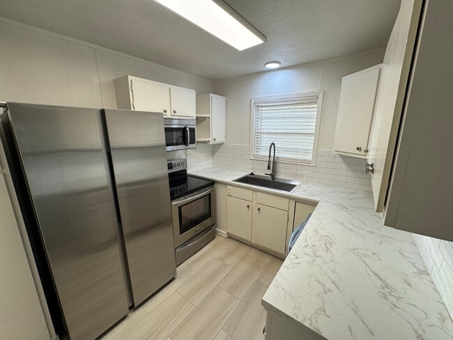 Photo - 203 Shelter Ln