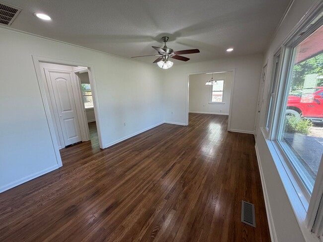 Photo - Bright, Updated 3 Bedroom Home with Modern Finishes