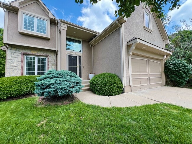 Charming 3-Bedroom Home with Spacious Back... - Charming 3-Bedroom Home with Spacious Back...
