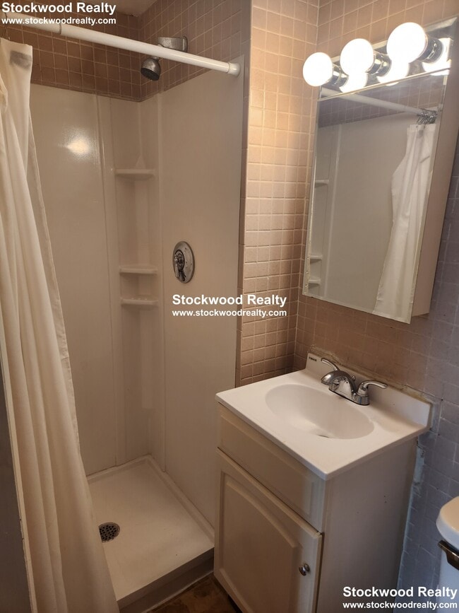 Photo - 382 Dorchester St