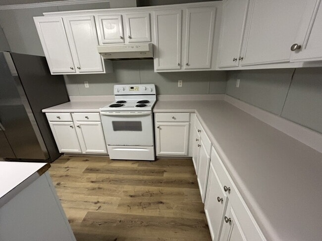 Photo - "Spacious 3-Bed, 2-Bath Home on Whiteaker Springs Rd, Cookeville!"