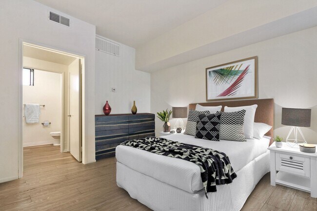 Photo - Park Overland Apartments