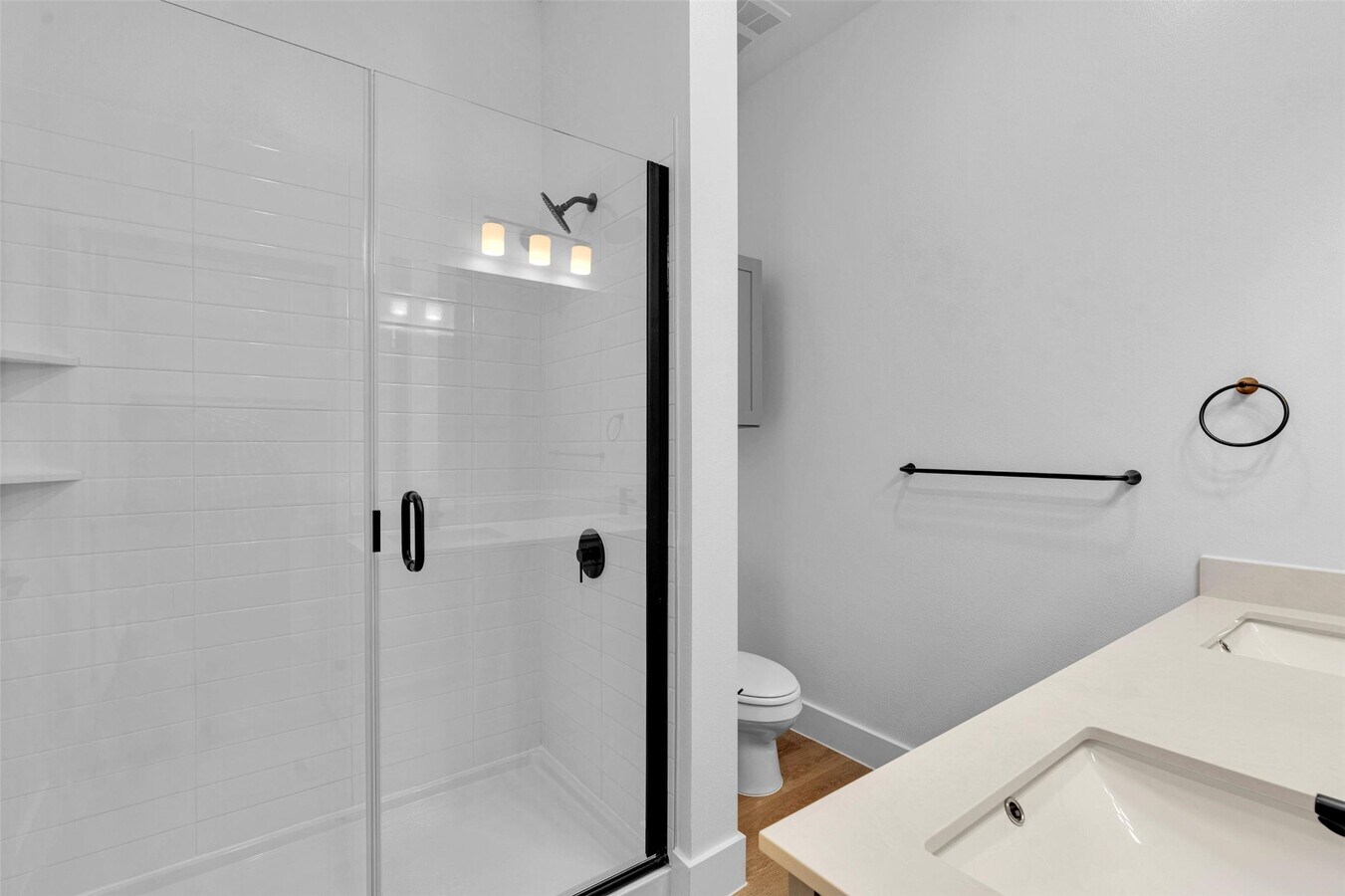 Photo - 1322B Goalie Dr