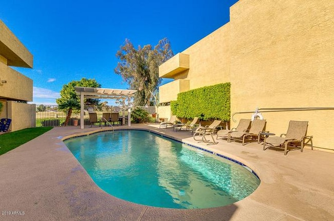 Photo - 3030 Hayden Rd