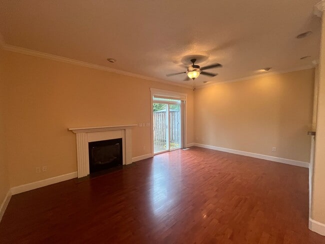 Photo - 1242 SE Roberts Ave