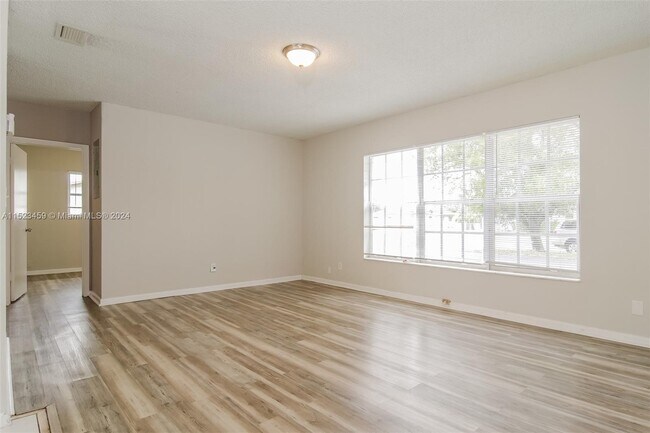 Photo - 1520 NW 55th Ave