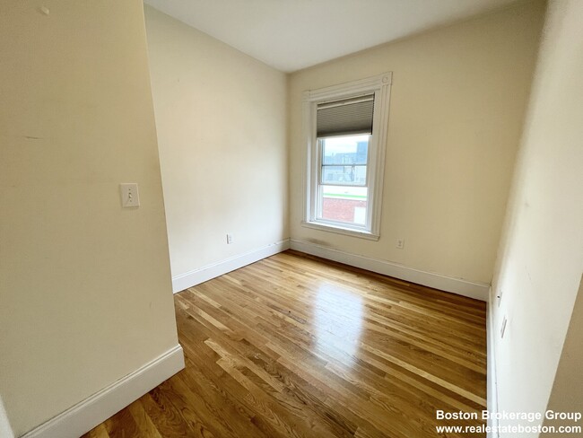 Photo - 92 L St Apartment Unit 2